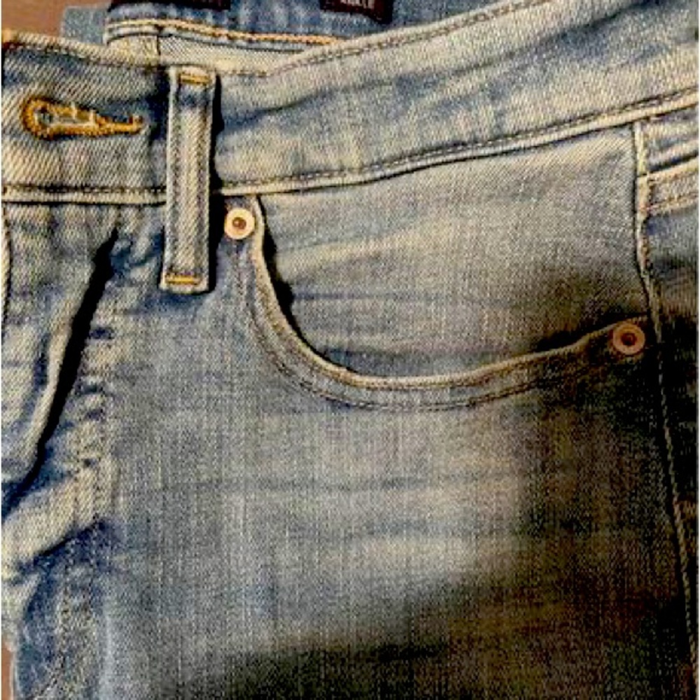 Paid full price,took tags off & they are to big! My loss your gain!